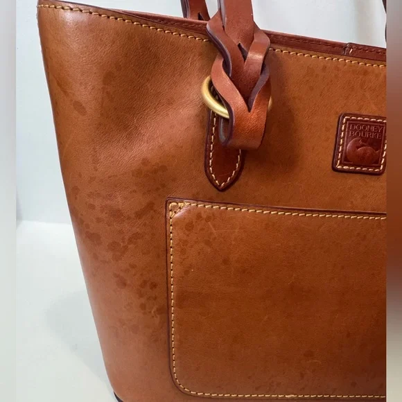 ✨ Dooney & Bourke Small Gretchen Tote in Natural/Tan ✨ - Picture 4 of 12